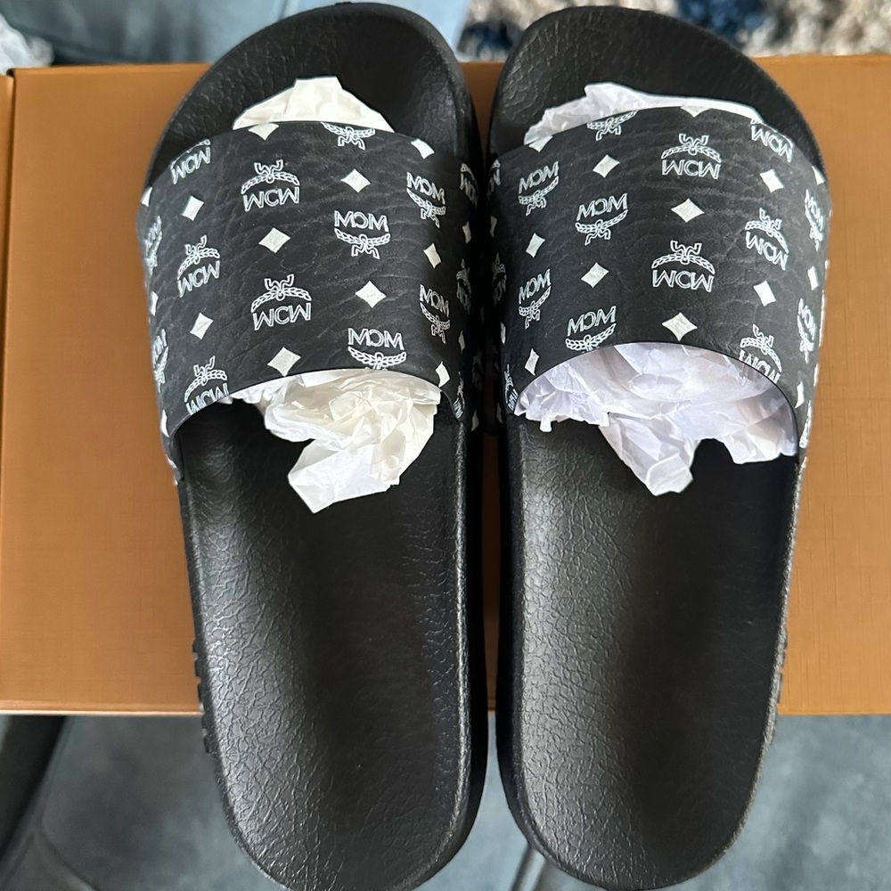 MCM Black Slide Sandals with Iconic Logo - Picture 3 of 6